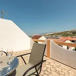 In Pag With Wifi Apartamento Pag Town