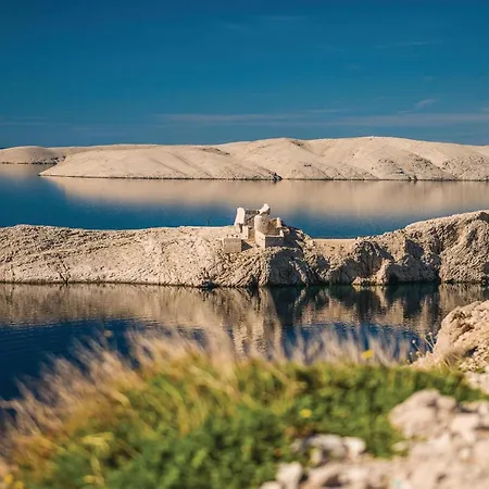 In Pag With Wifi Pag Town